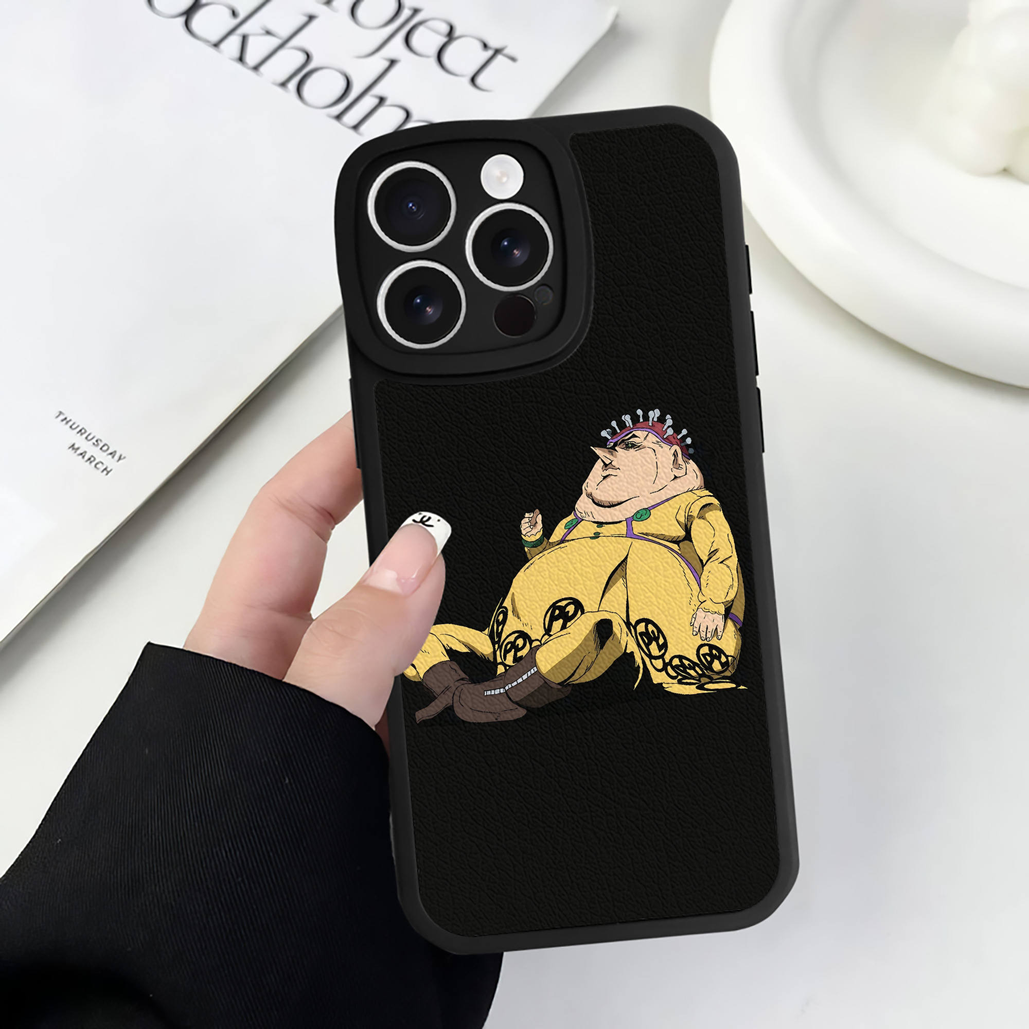 （画像用） ジョジョの奇妙な冒険 ポルポ JoJo's Bizarre Adventure Polpo 【iPhone 16シリーズ対応】シリコンスマホケース（レザー調） 材質：シリコン